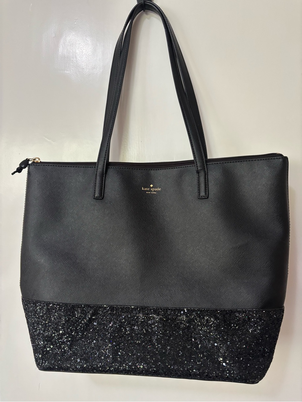 kate spade| Black Greta Court Penny Tote in Saffiano Leather w/Glitter Base 15”
